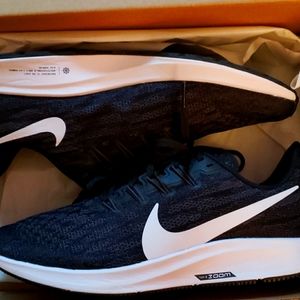 Nike Air Zoom Pegasus 36